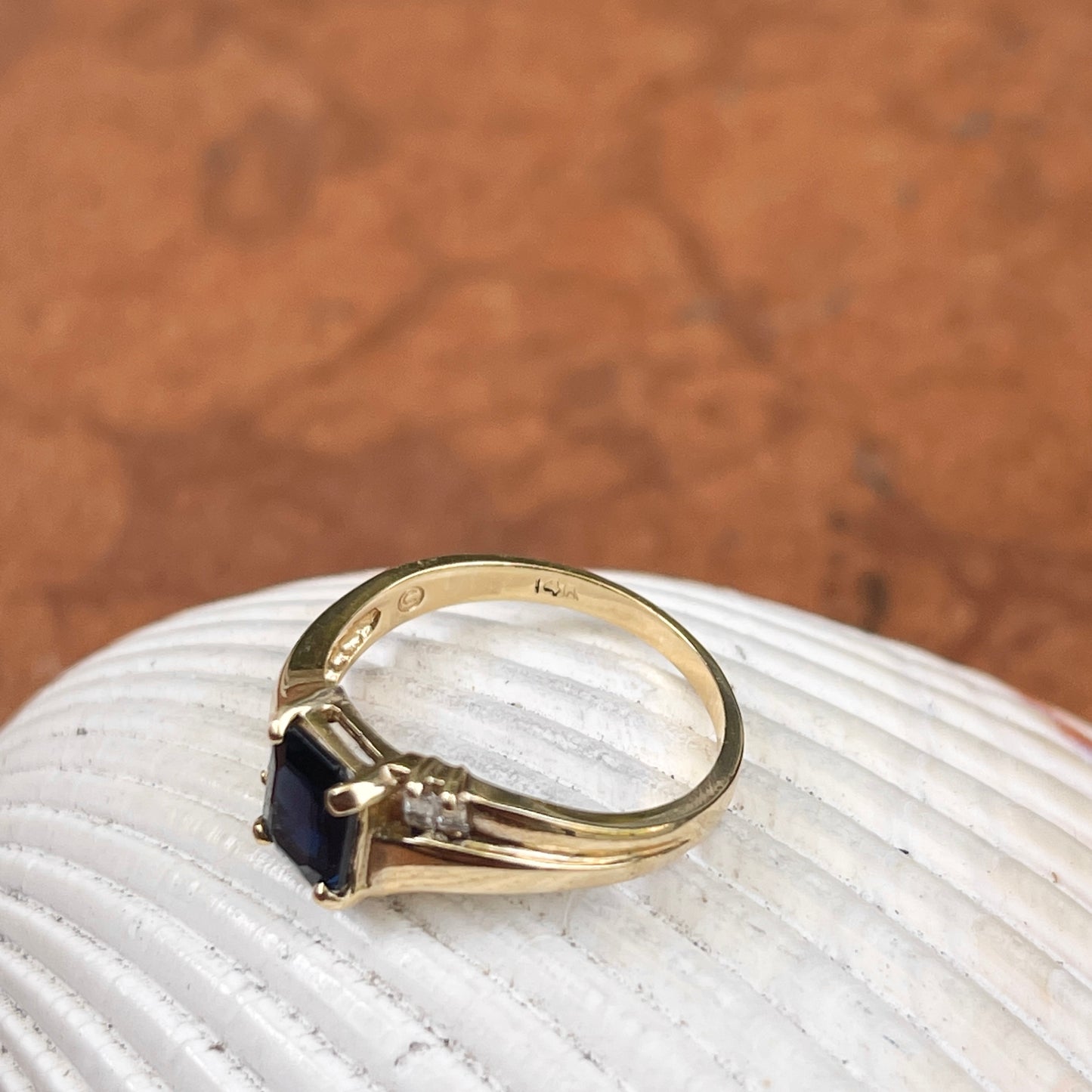 Estate 14KT Yellow Gold 1.25 CT Emerald-Cut Blue Sapphire + Baguette Diamond Ring
