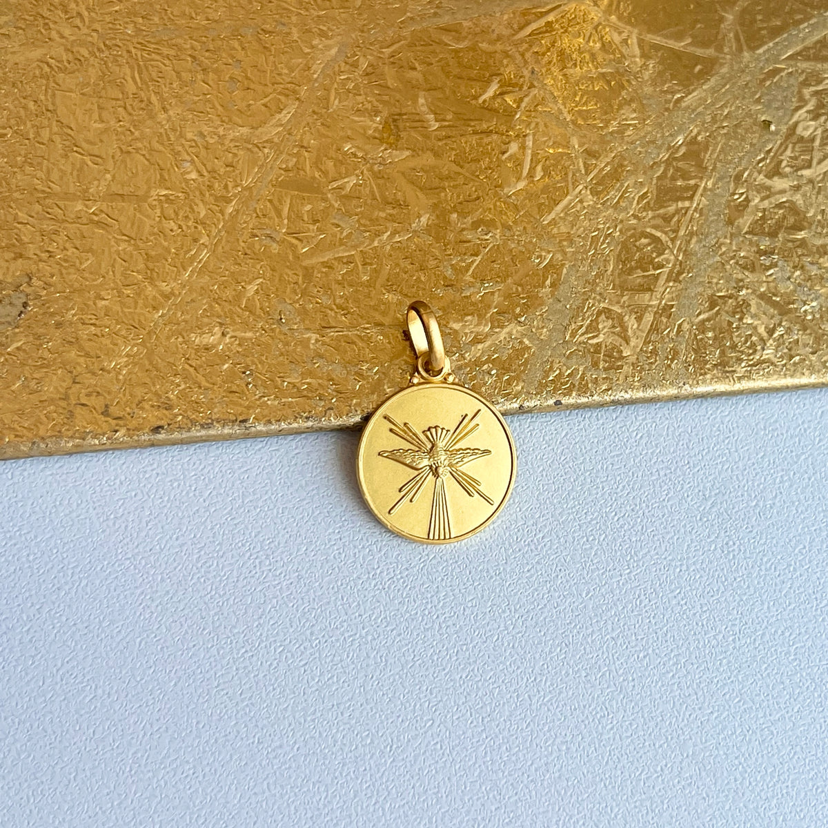 18KT Yellow Gold Matte Holy Spirit Round Medal Pendant Charm 14mm - LSJ
