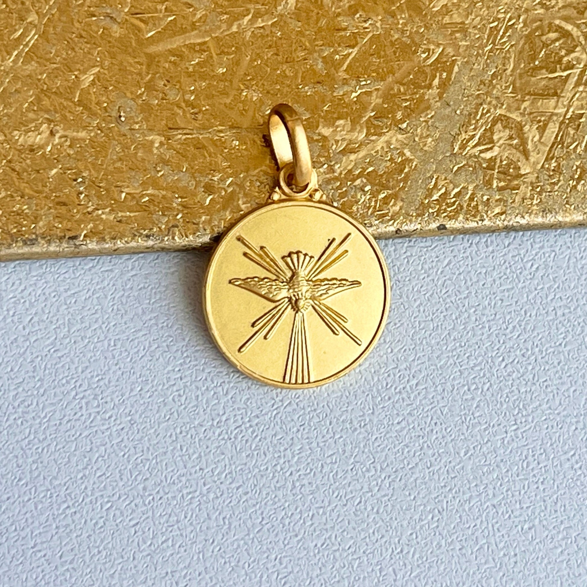 18KT Yellow Gold Matte Holy Spirit Round Medal Pendant Charm 14mm - LSJ