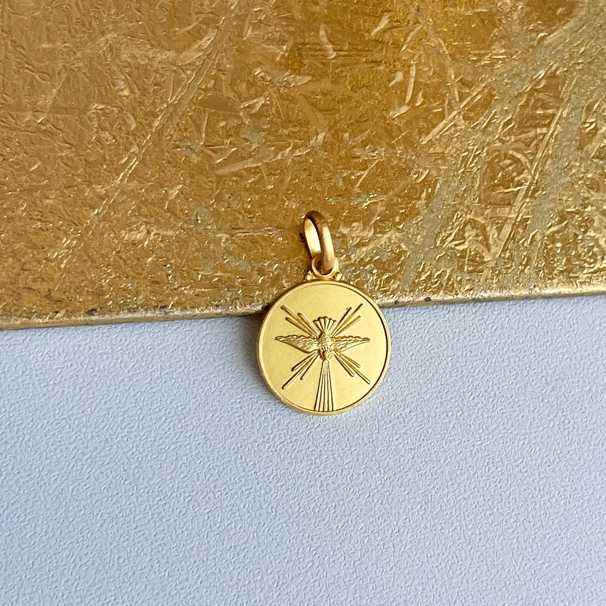 18KT Yellow Gold Matte Holy Spirit Round Medal Pendant Charm 14mm - LSJ
