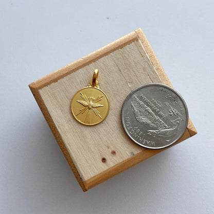 18KT Yellow Gold Matte Holy Spirit Round Medal Pendant Charm 14mm - LSJ