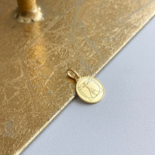 Load image into Gallery viewer, 14KT Yellow Gold Matte The Vitruvian Man Round Medal Pendant Charm