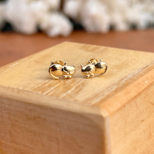 14KT Yellow Laying Kitty Cat Post Stud Earrings