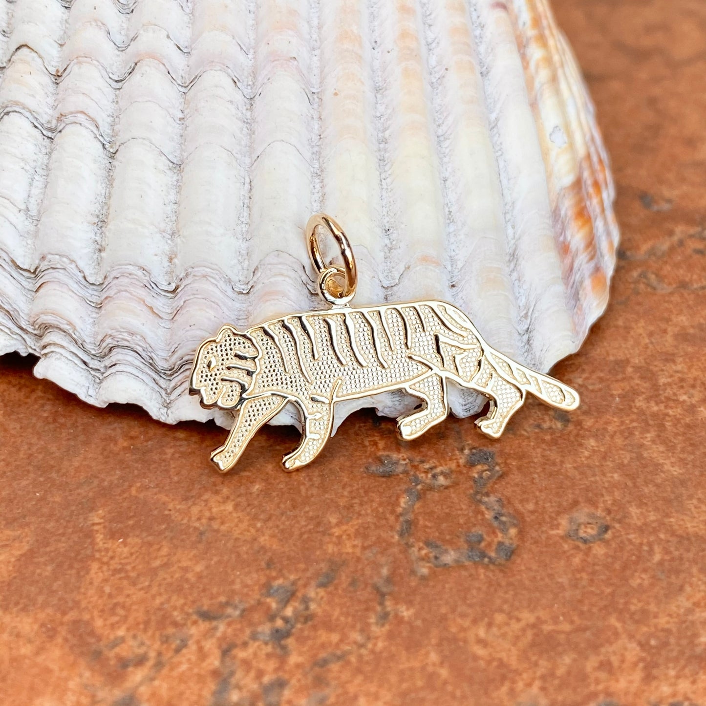 14KT Yellow Gold Detailed Prowling Tiger Flat Pendant Charm