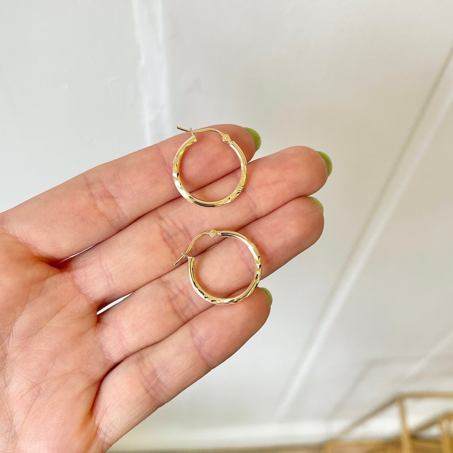 14KT Yellow Gold Satin + Diamond-Cut Hoop Earrings 20mm