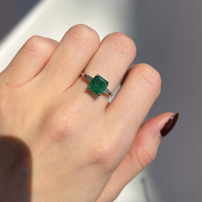 Estate 14KT White Gold Emerald-Cut 1.35 CT Emerald + Baguette Diamond Ring