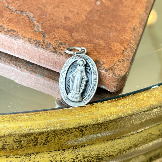 Sterling Silver Antiqued Miraculous Medal Oval Pendant 25mm