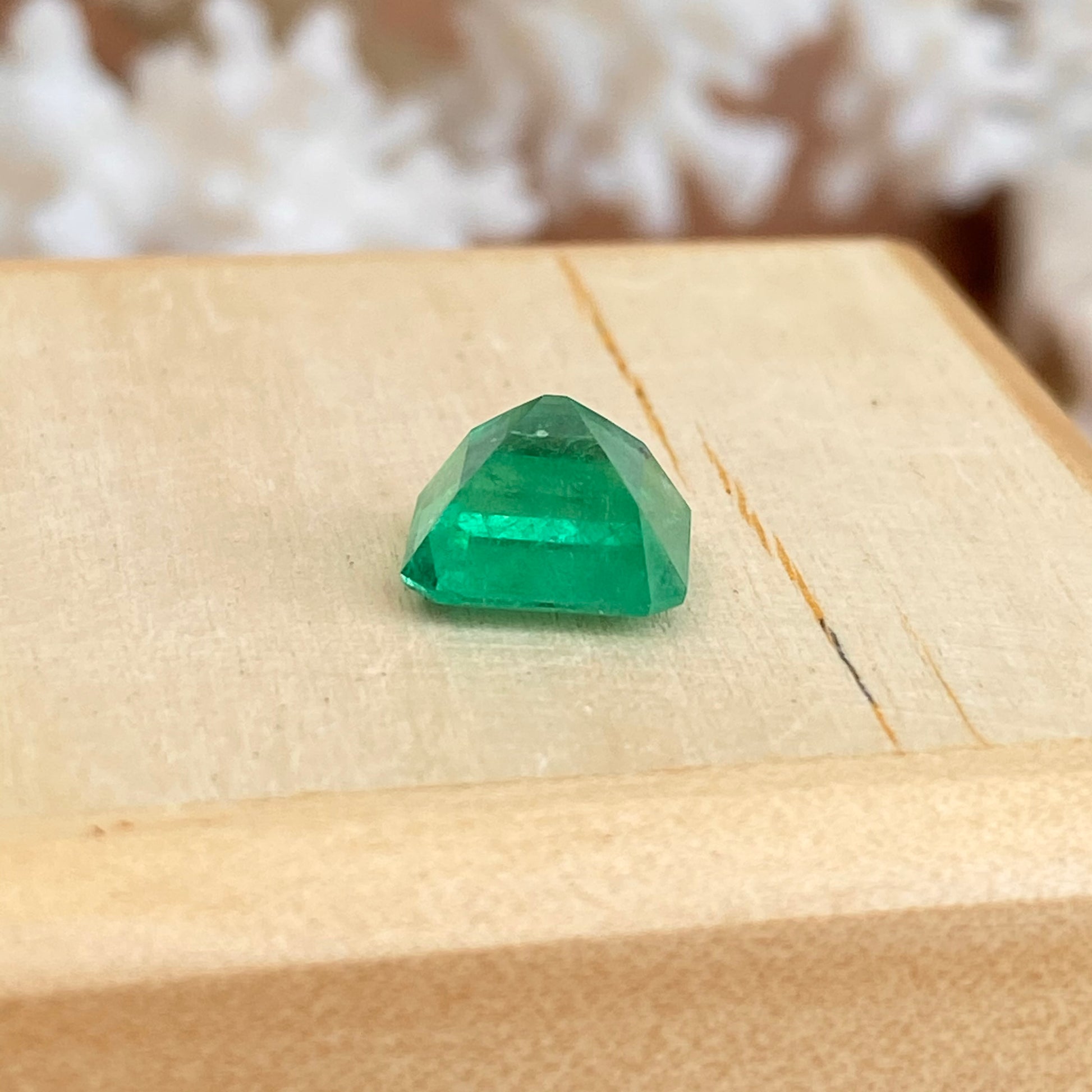 Colombian Emerald-Cut Loose Emerald 2.26 CT - Legacy Saint Jewelry