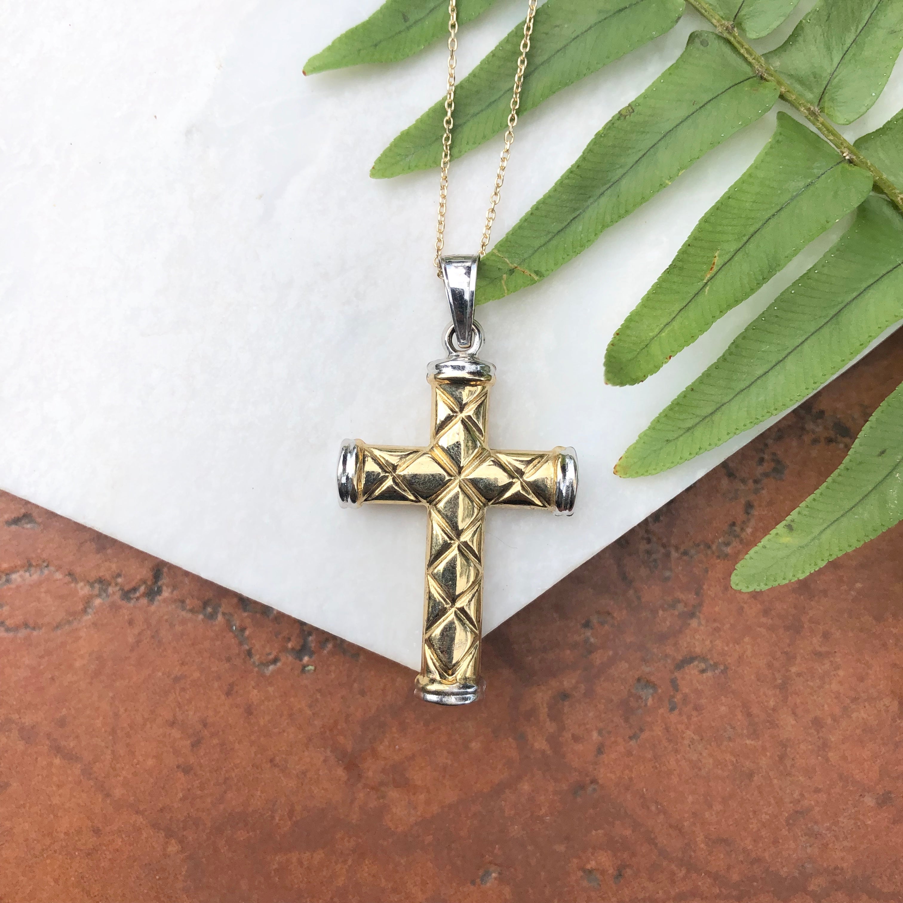 9ct gold sales cross pendant