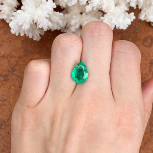 Colombian Pear Shape Loose Emerald 3.77 CT - Legacy Saint Jewelry