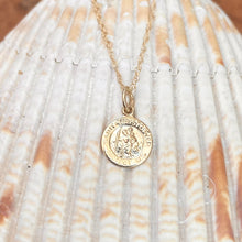 Load image into Gallery viewer, 14KT Yellow Gold Saint Christopher Round Medal Pendant Necklace