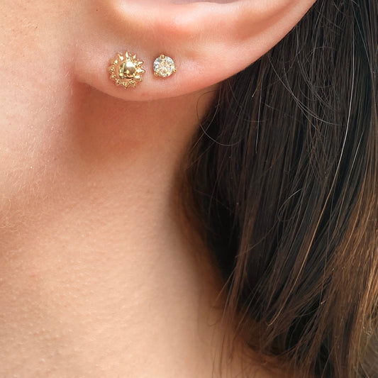 14KT Yellow Gold Polished Mini Sunflower Post Stud Earrings, 14KT Yellow Gold Polished Mini Sunflower Post Stud Earrings - Legacy Saint Jewelry