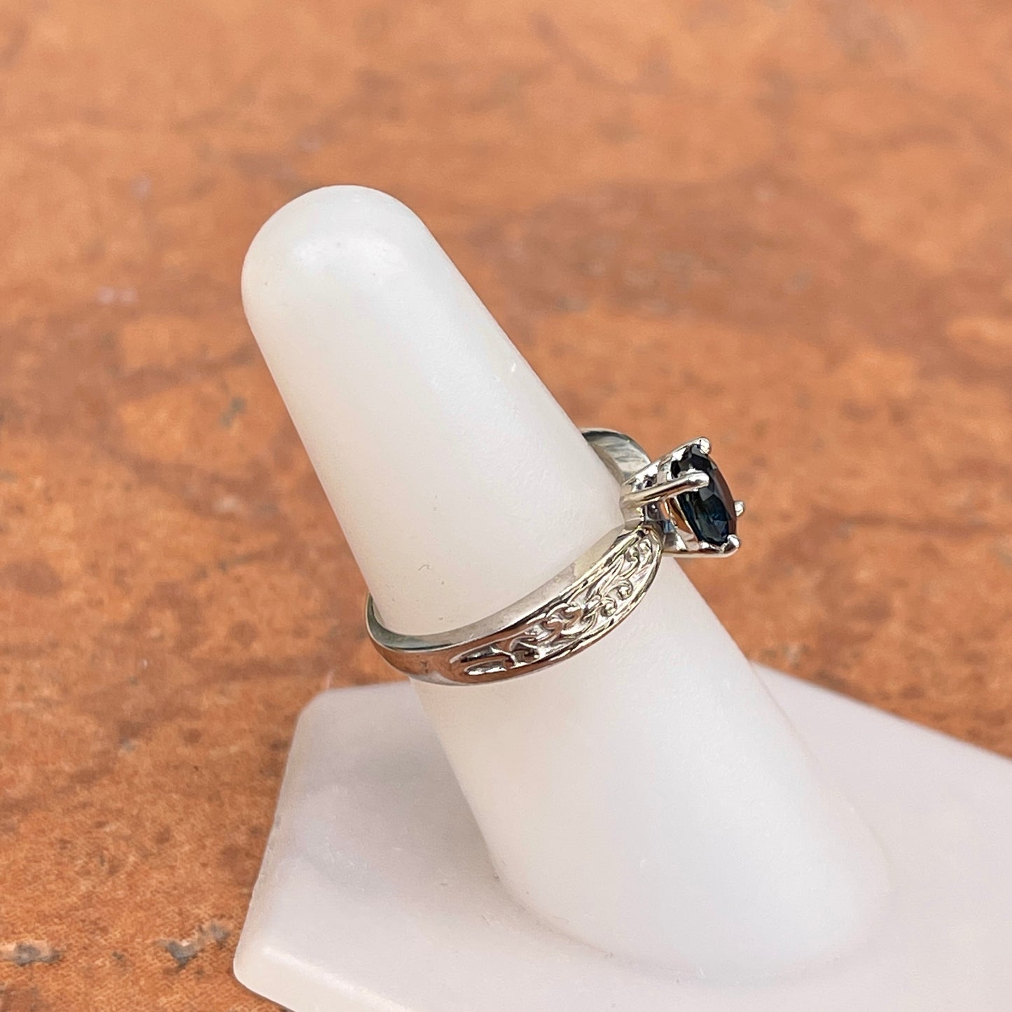 14KT White Gold Oval .90 CT Blue Sapphire Textured Band Ring
