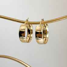 Load image into Gallery viewer, 14KT Yellow Gold 8mm Wide Round Hoop Earrings 23mm