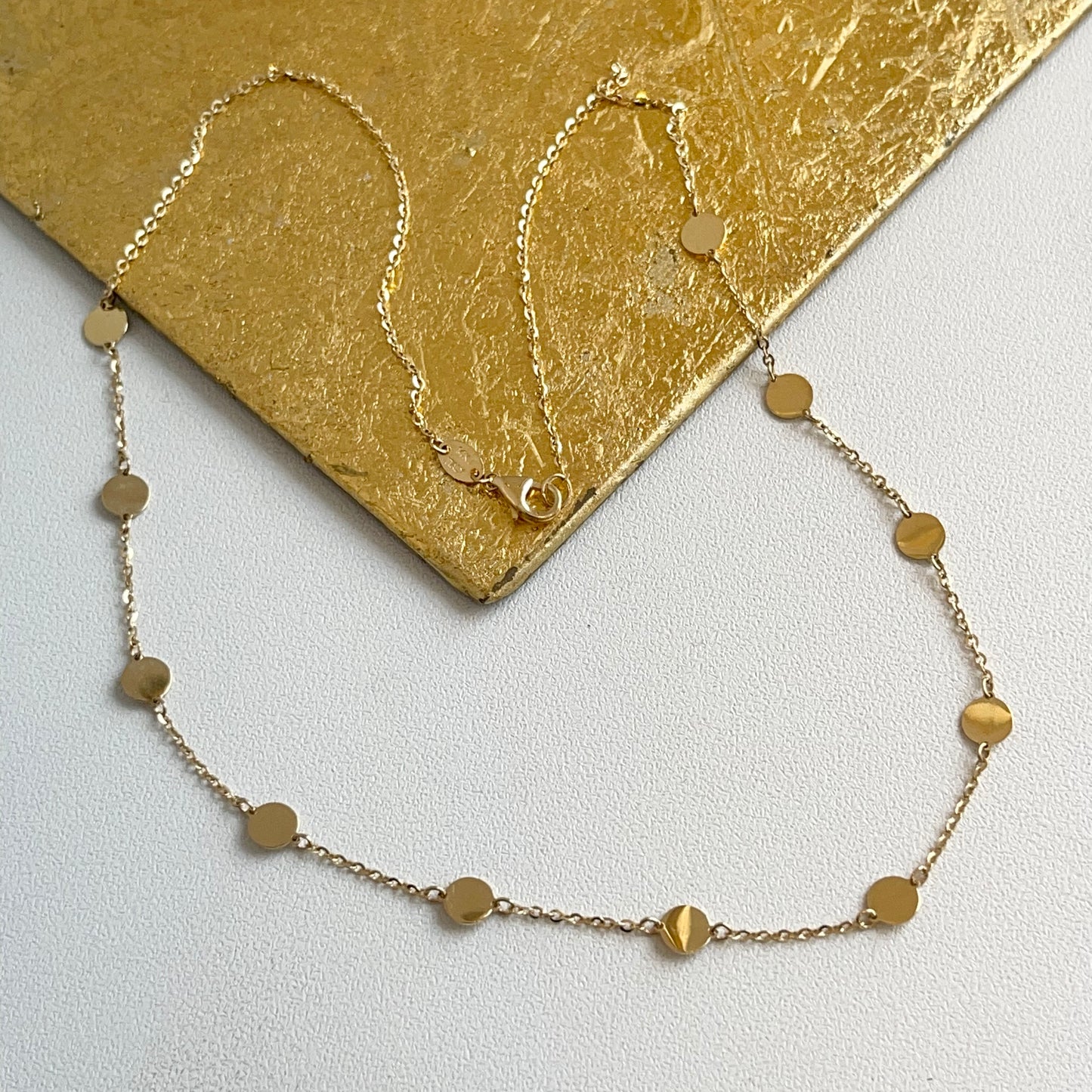 14KT Yellow Gold 4mm Round Disc Station Chain Necklace