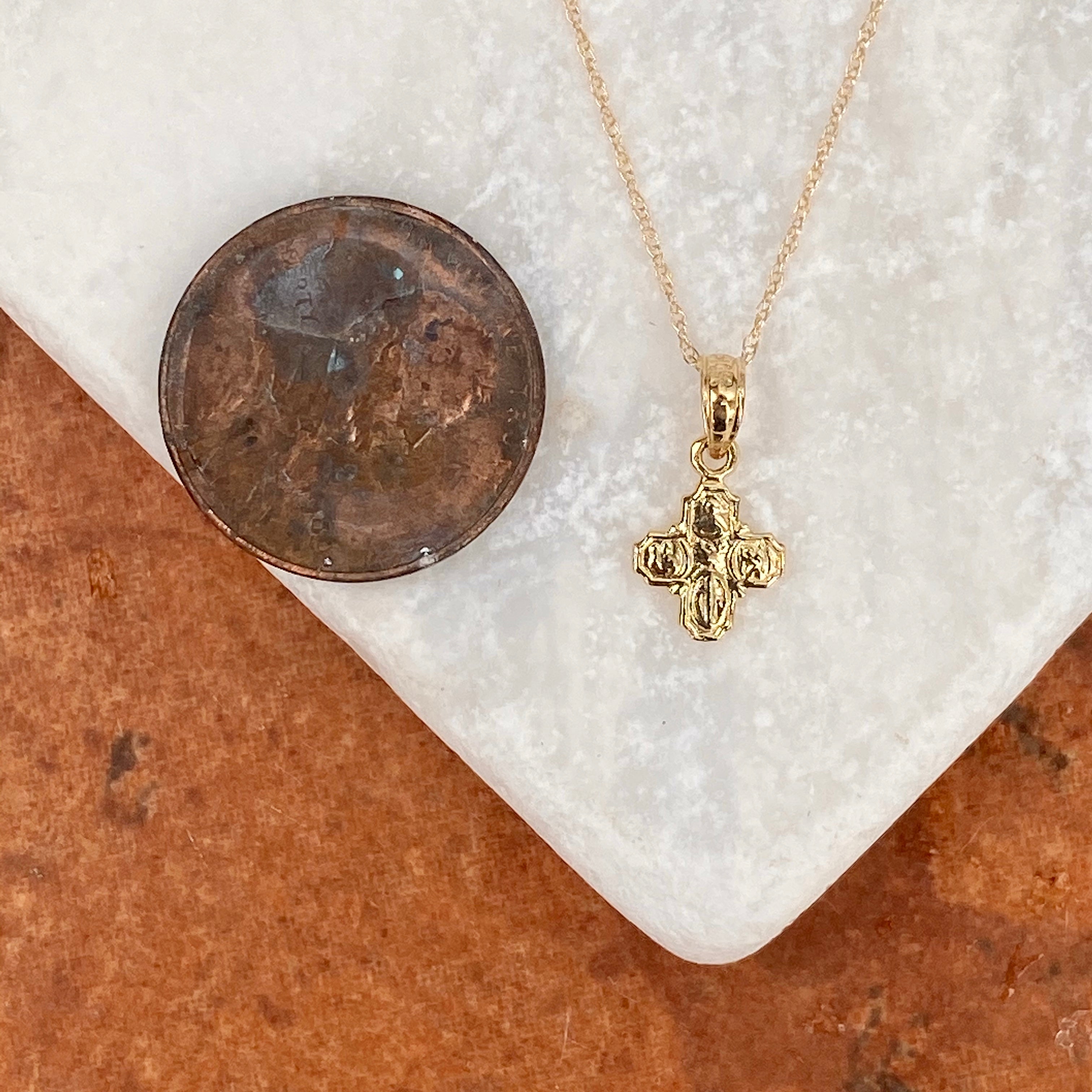 14k Gold Catholic Patron Saint Peter Diamond Round Medal Necklace (Small),  16