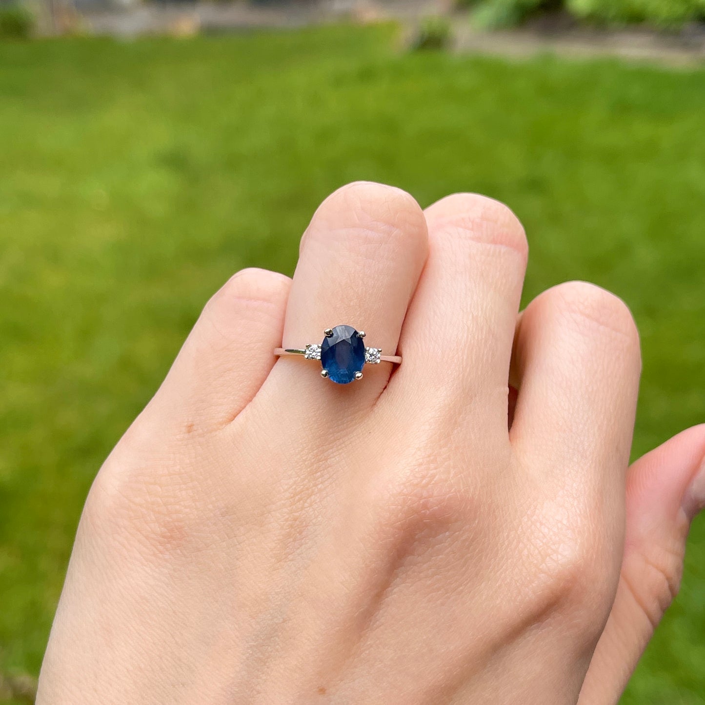 Estate 14KT White Gold Oval 2.00 CT Blue Sapphire + Diamond Accent Ring