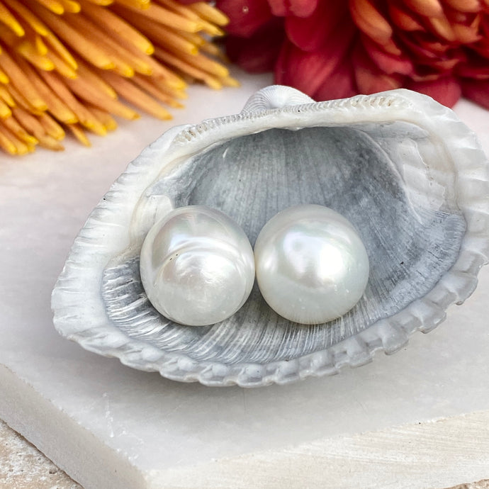 Genuine Paspaley South Sea Loose Pearl Pair Oval 