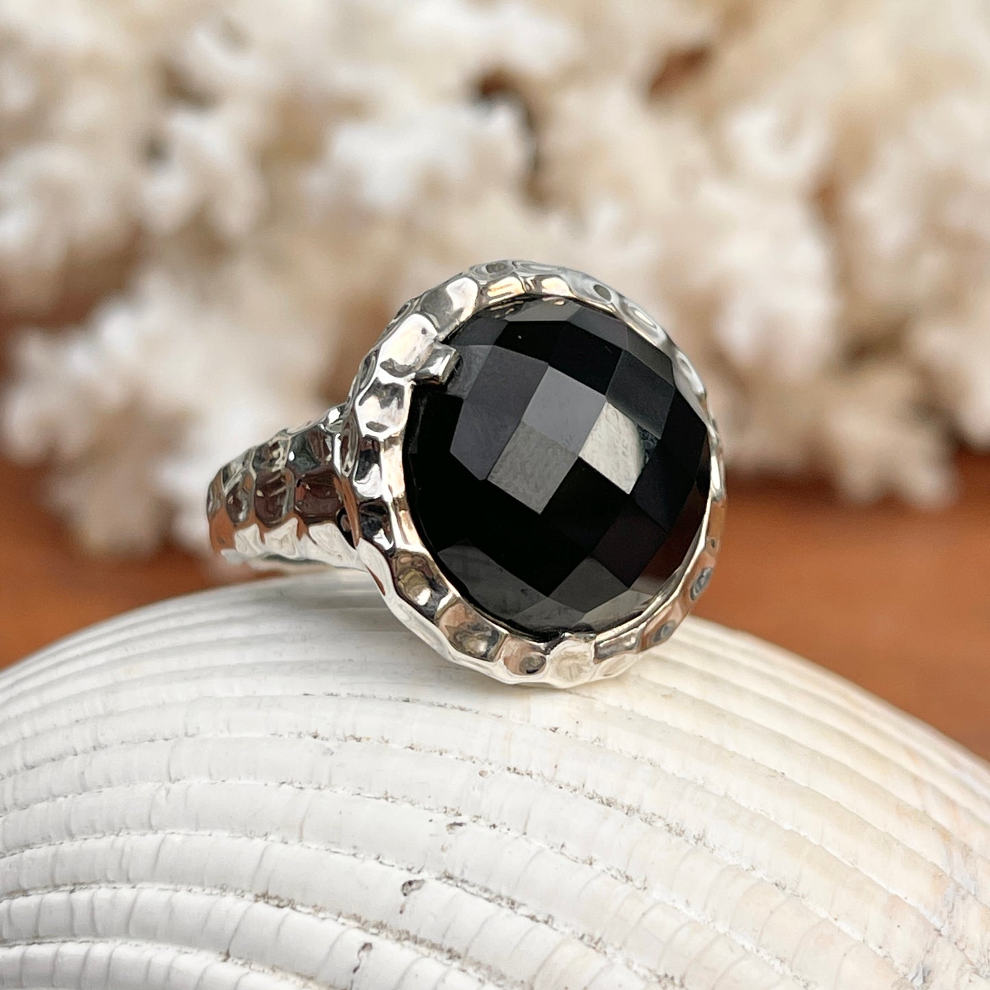 Sterling Silver Genuine Round 9.8 CT Black Onyx Hammered Ring - LSJ