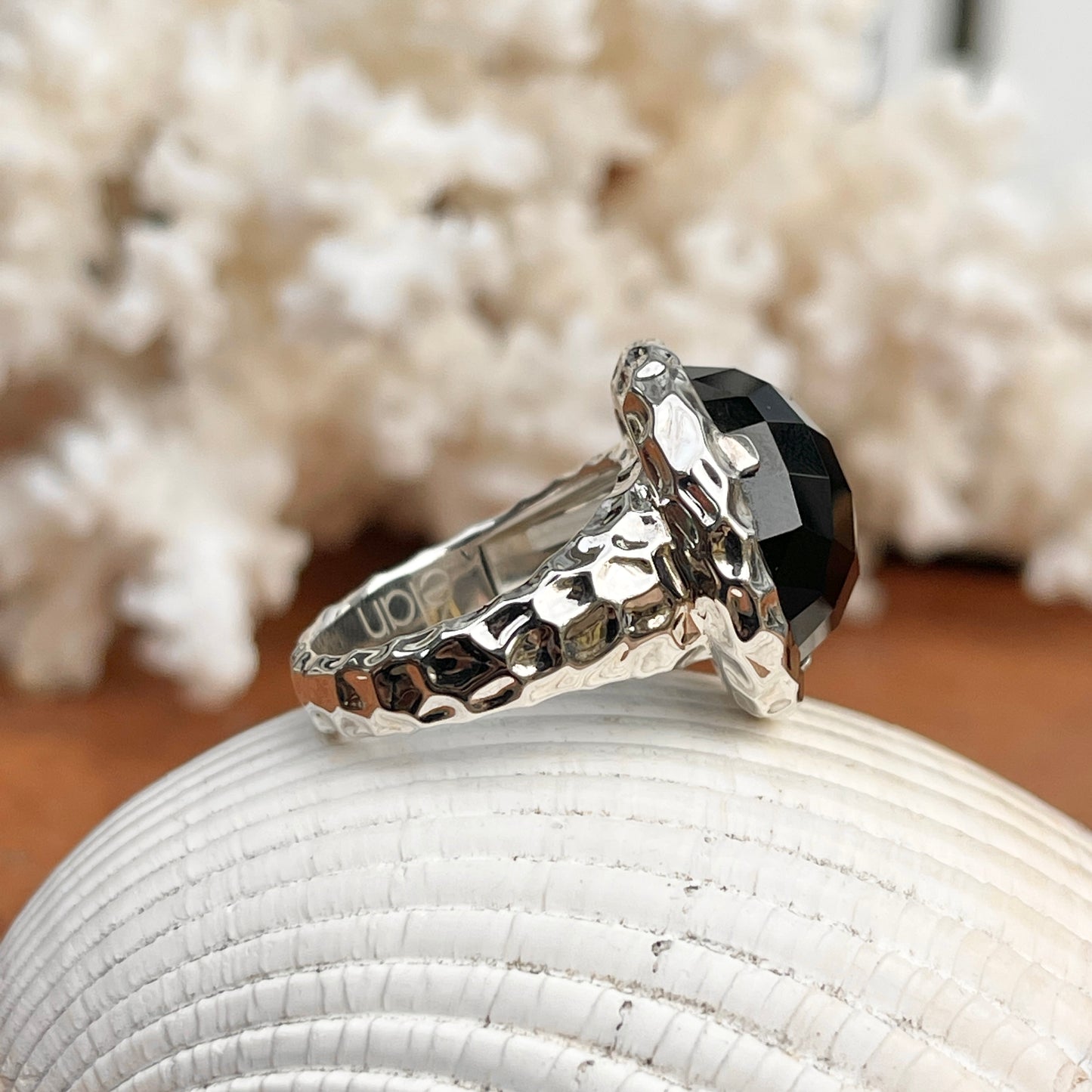 Sterling Silver Genuine Round 9.8 CT Black Onyx Hammered Ring - LSJ