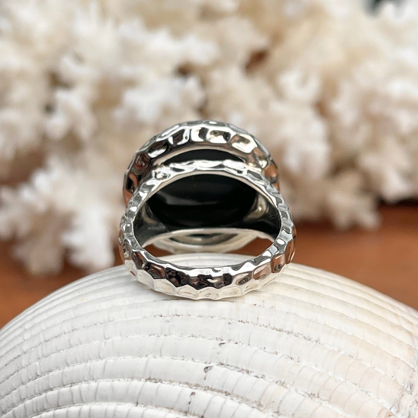 Sterling Silver Genuine Round 9.8 CT Black Onyx Hammered Ring - LSJ