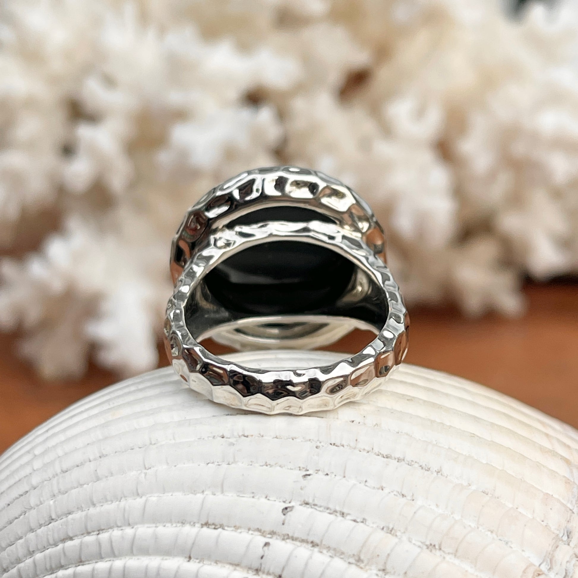 Sterling Silver Genuine Round 9.8 CT Black Onyx Hammered Ring - LSJ