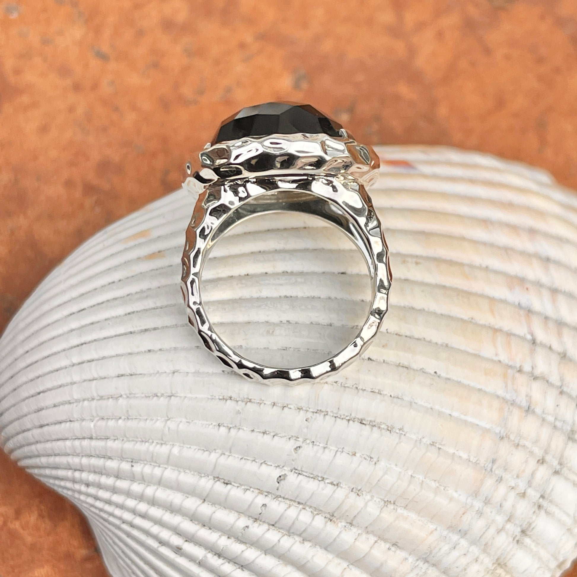 Sterling Silver Genuine Round 9.8 CT Black Onyx Hammered Ring - LSJ