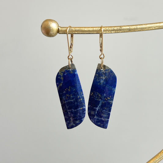 Estate 14KT Yellow Gold Blue Lapis Rectangle Lever Back Earrings