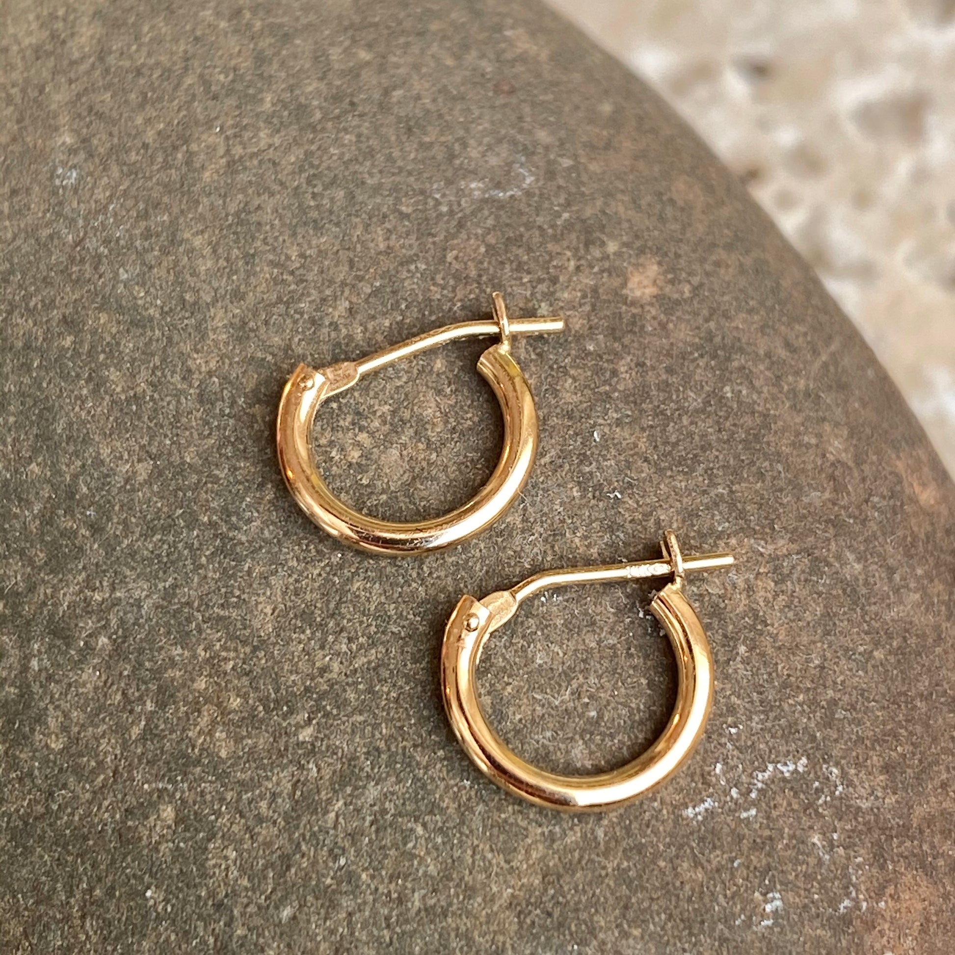 14KT Yellow Gold Snap Back Mini Half-Hoop Earrings 8mm – LSJ