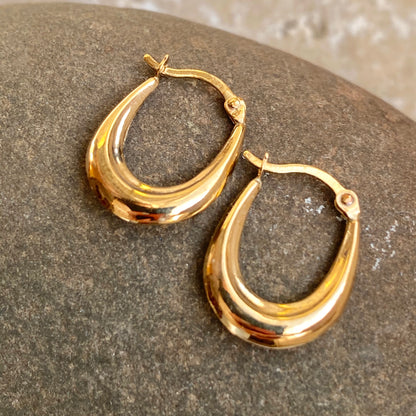 10KT Yellow Gold Polished Mini Hollow Oval Hoop Earrings, 10KT Yellow Gold Polished Mini Hollow Oval Hoop Earrings - Legacy Saint Jewelry