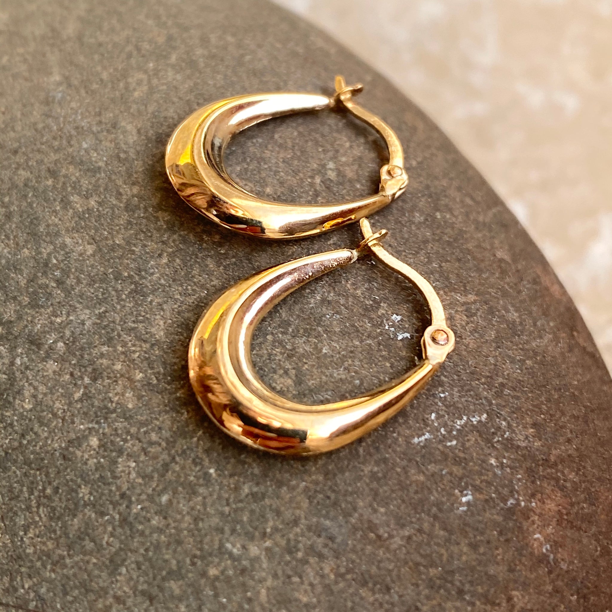 Mini Hoop Earrings in 10kt Yellow Gold