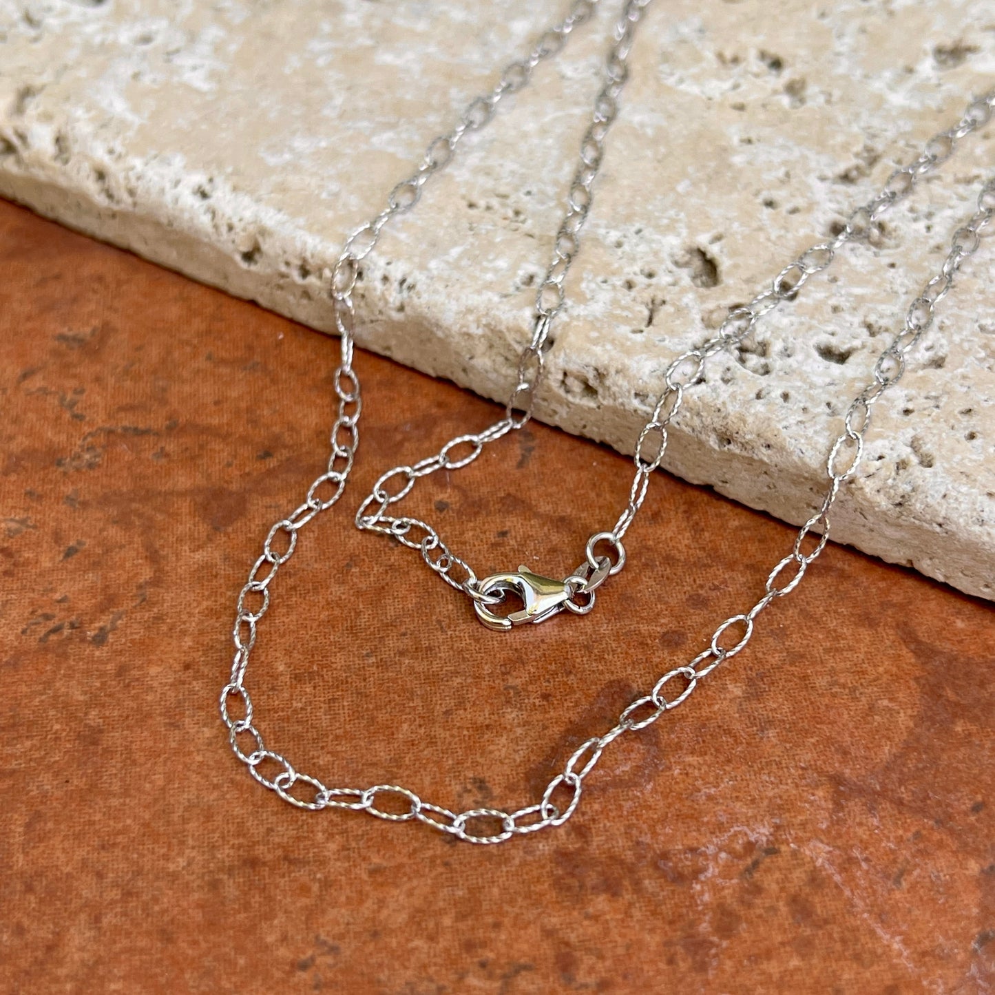 14KT White Gold Textured 2.5mm Oval Link Chain Necklace