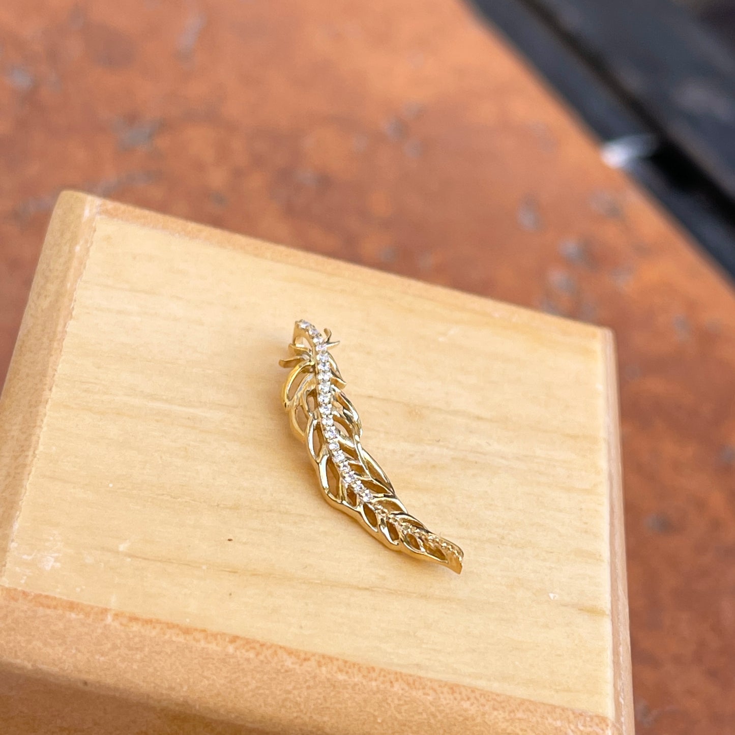 14KT Yellow Gold Curved Diamond Feather Pendant Slide