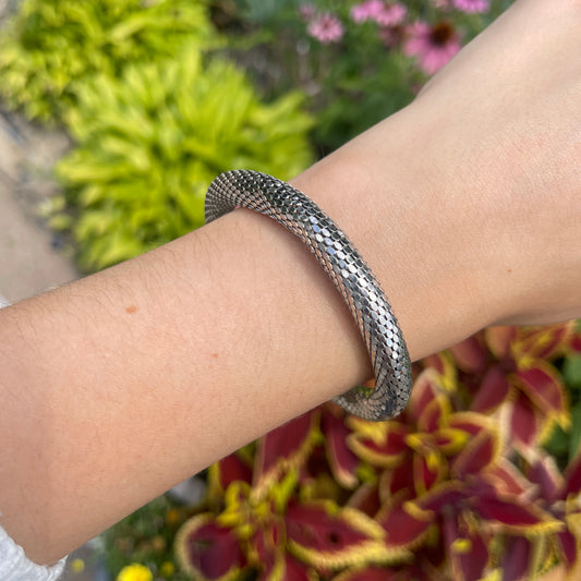 Estate 14KT White Gold Snake Mesh Rounded Bangle Bracelet - LSJ