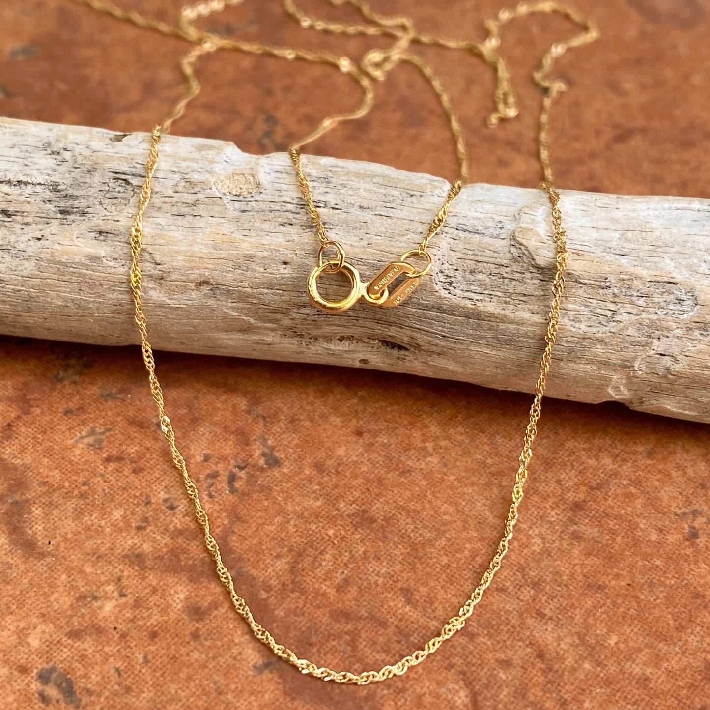 14KT Yellow Gold Diamond-Cut 1mm Singapore Chain Necklace