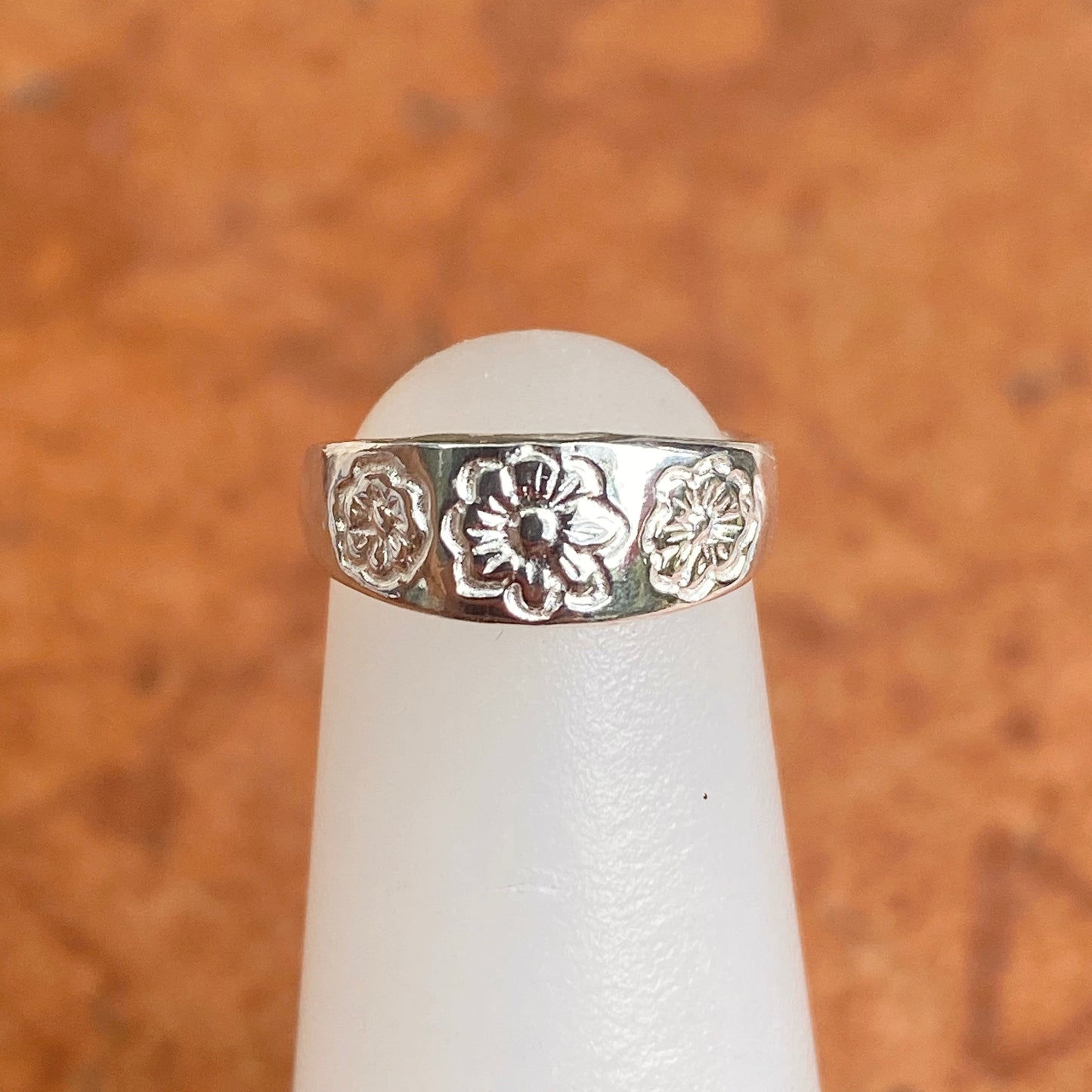 Sterling Silver Detailed Flower Pattern Toe Ring
