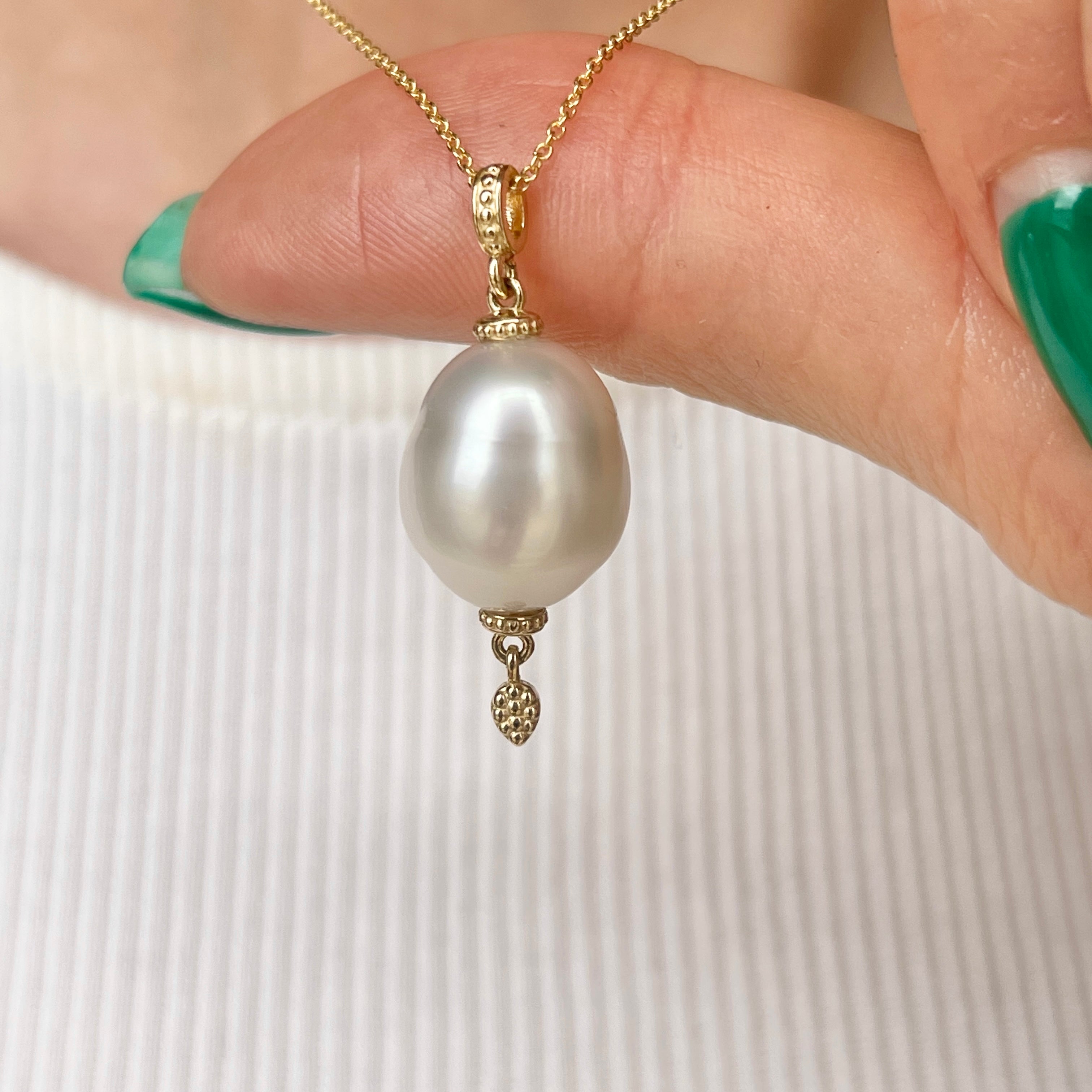 Baroque south sea pearl necklace by Paspaley (Co.) on artnet