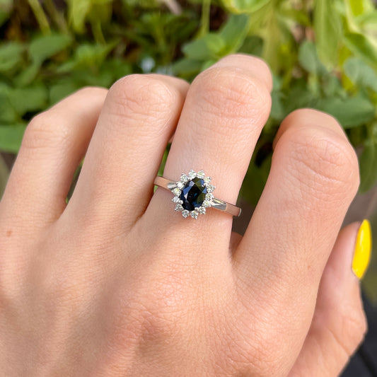 Estate 14KT White Gold Oval 1.00 CT Blue Sapphire + Diamond Halo Ring