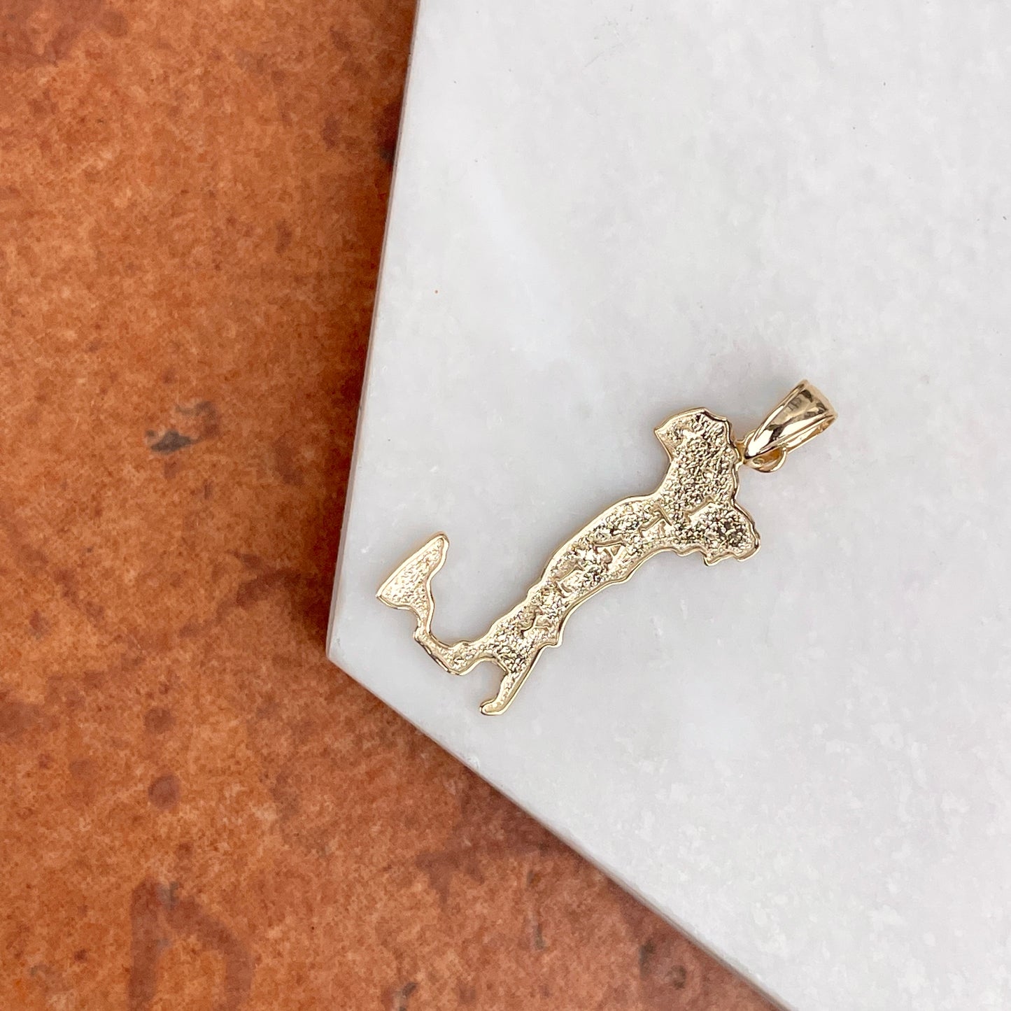 14KT Yellow Gold Italy County Outline Pendant Charm