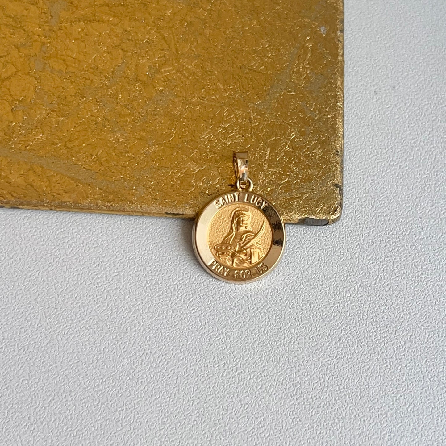 14KT Yellow Gold St Lucy Medal Pendant Charm 15mm