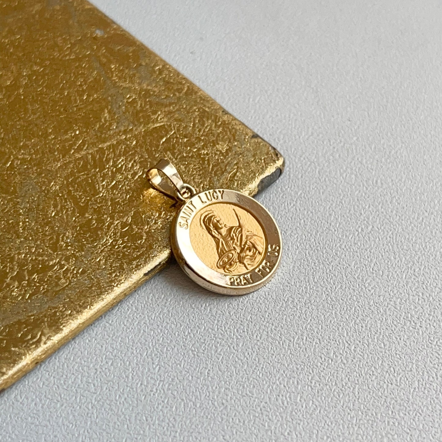 14KT Yellow Gold St Lucy Medal Pendant Charm 15mm