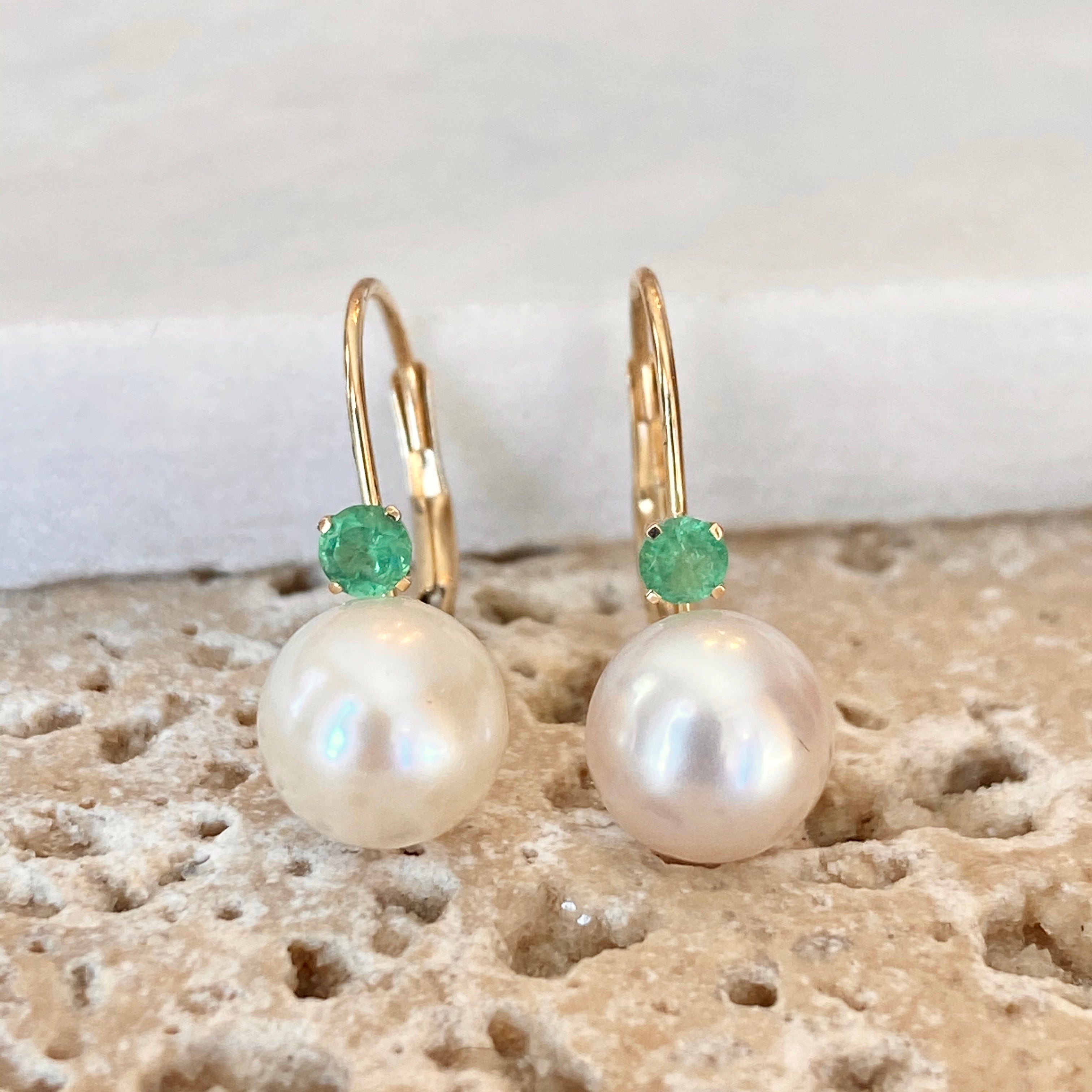 14KT Yellow Gold Emerald Freshwater Pearl Lever Back Earrings LSJ