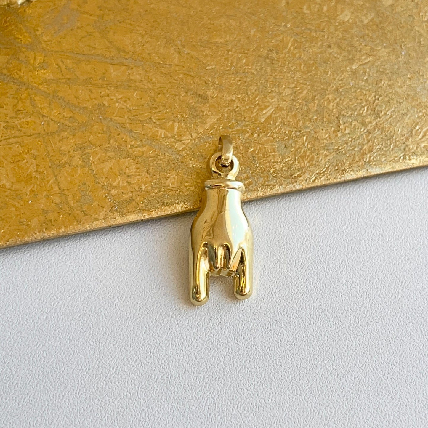 14KT Yellow Gold Italian Mano Cornuto Large Pendant 35mm