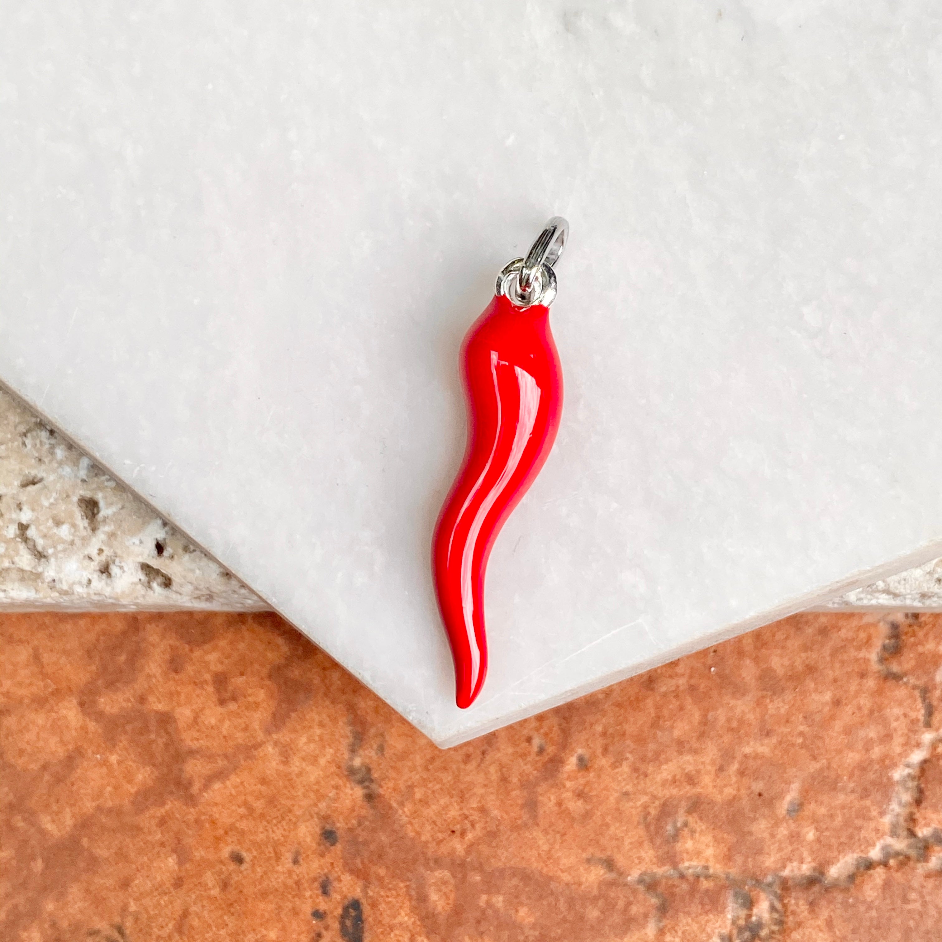 Gioielli Dop: Elastic Boule Bracelet with Charm Mini Chili Pepper Lucky  Charm in Sterling Silver and Red Enamel | L'Italo-Americano – Italian  American bilingual news source