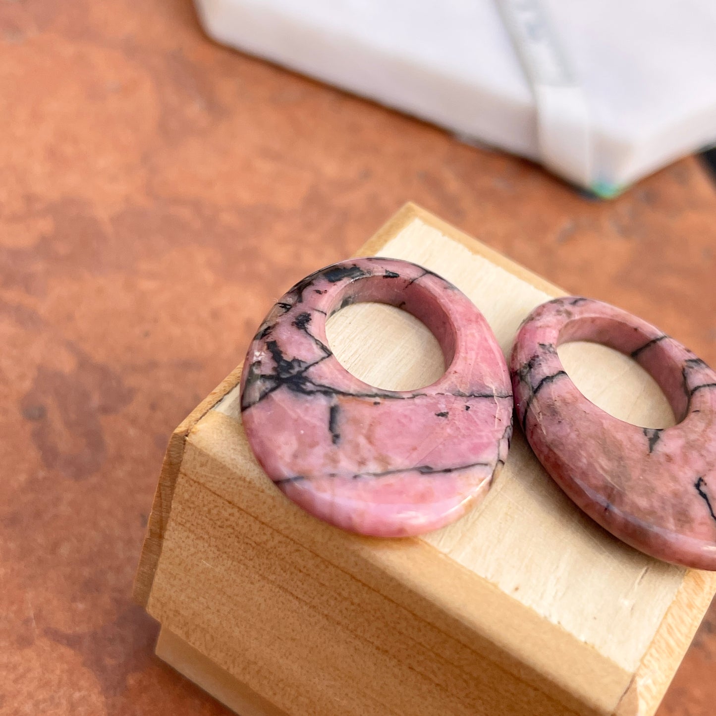 Estate Mauve Pink + Black Rhodonite Oval Donut Earring Charms 35mm