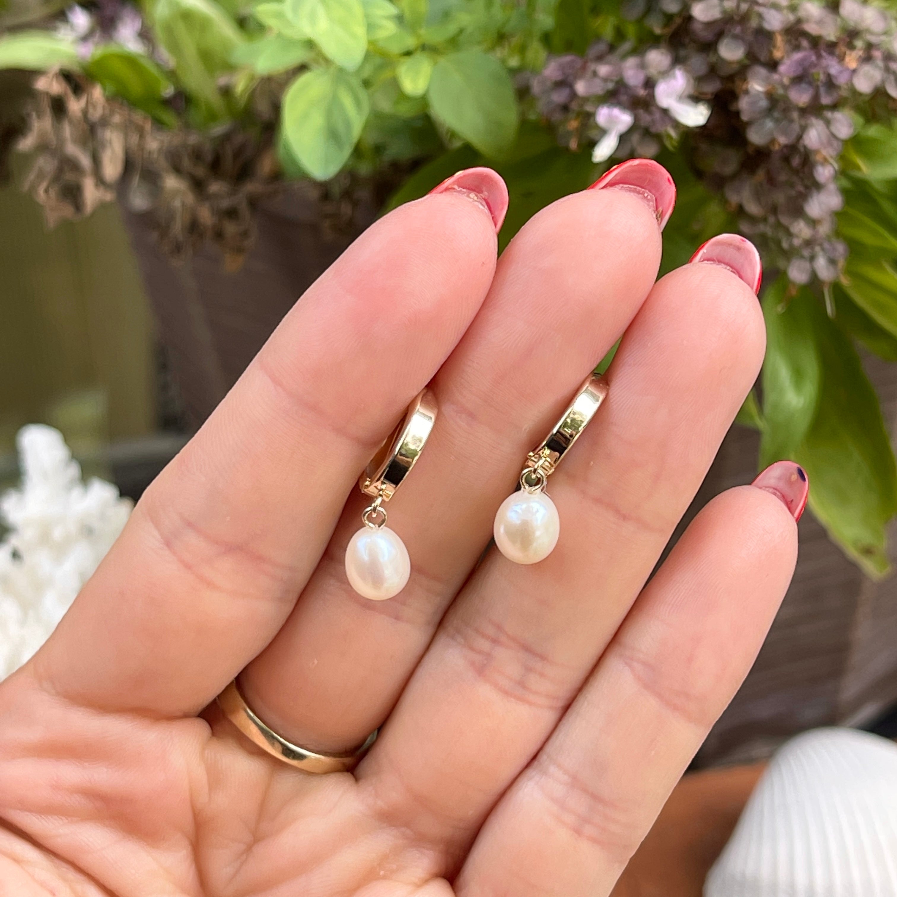 14K Freshwater Cultured Pearl 13mm Hoop Earrings| Pearl Hinged Hoop Earrings| Pearl Hoops| Pearl Earrings| Gold Hoop Huggies| discount Gift For Her