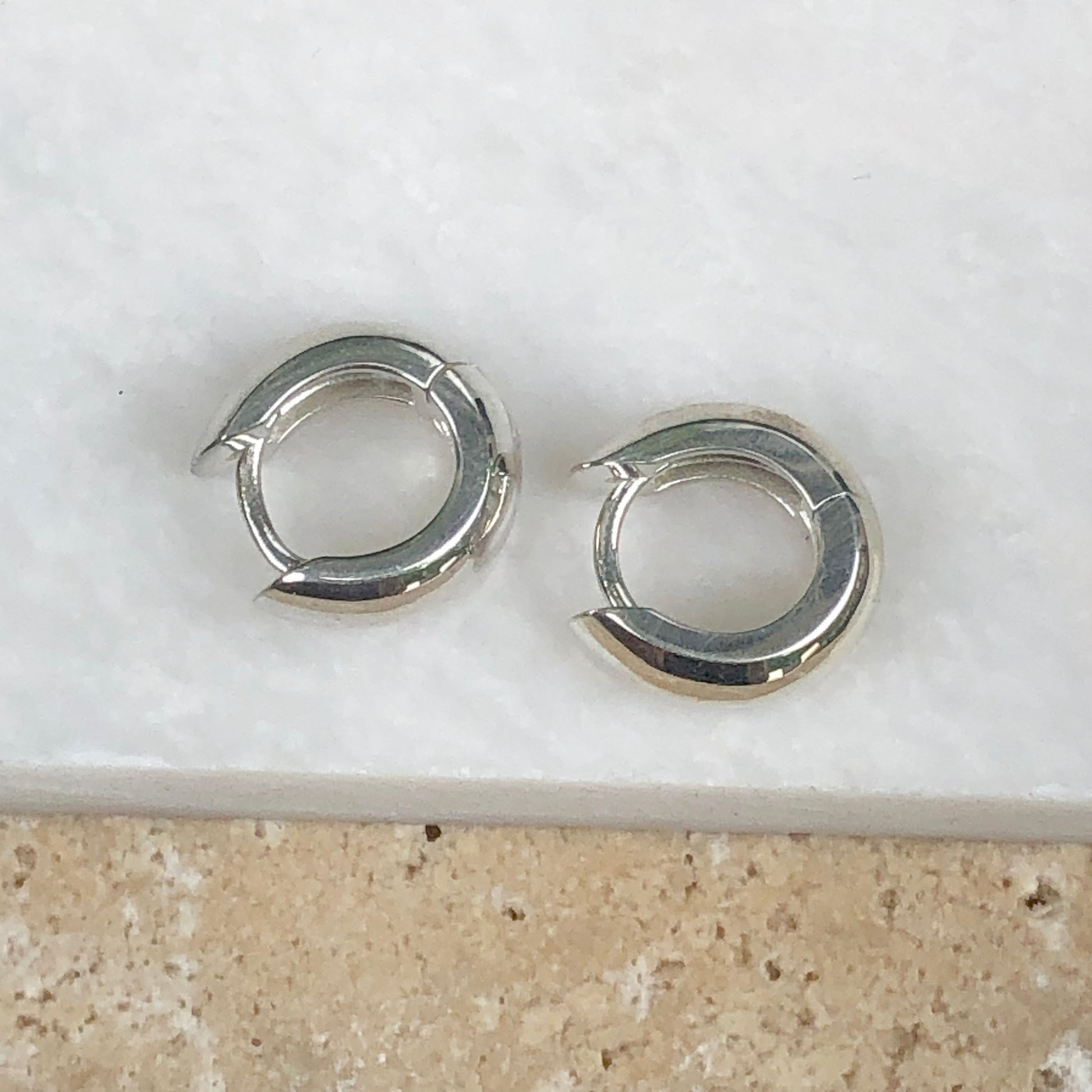 Sterling Silver Polished Hinged Huggie Hoop Earrings, Sterling Silver Polished Hinged Huggie Hoop Earrings - Legacy Saint Jewelry