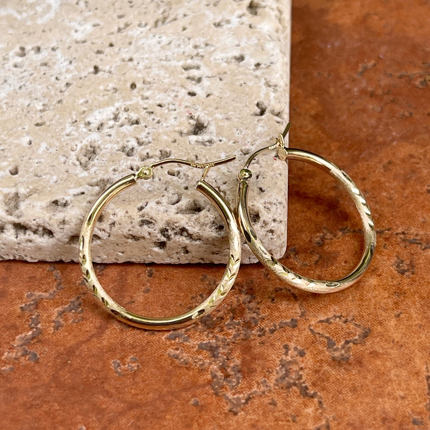 14KT Yellow Gold 2mm Tube Diamond-Cut + Shiny Hoop Earrings 25mm