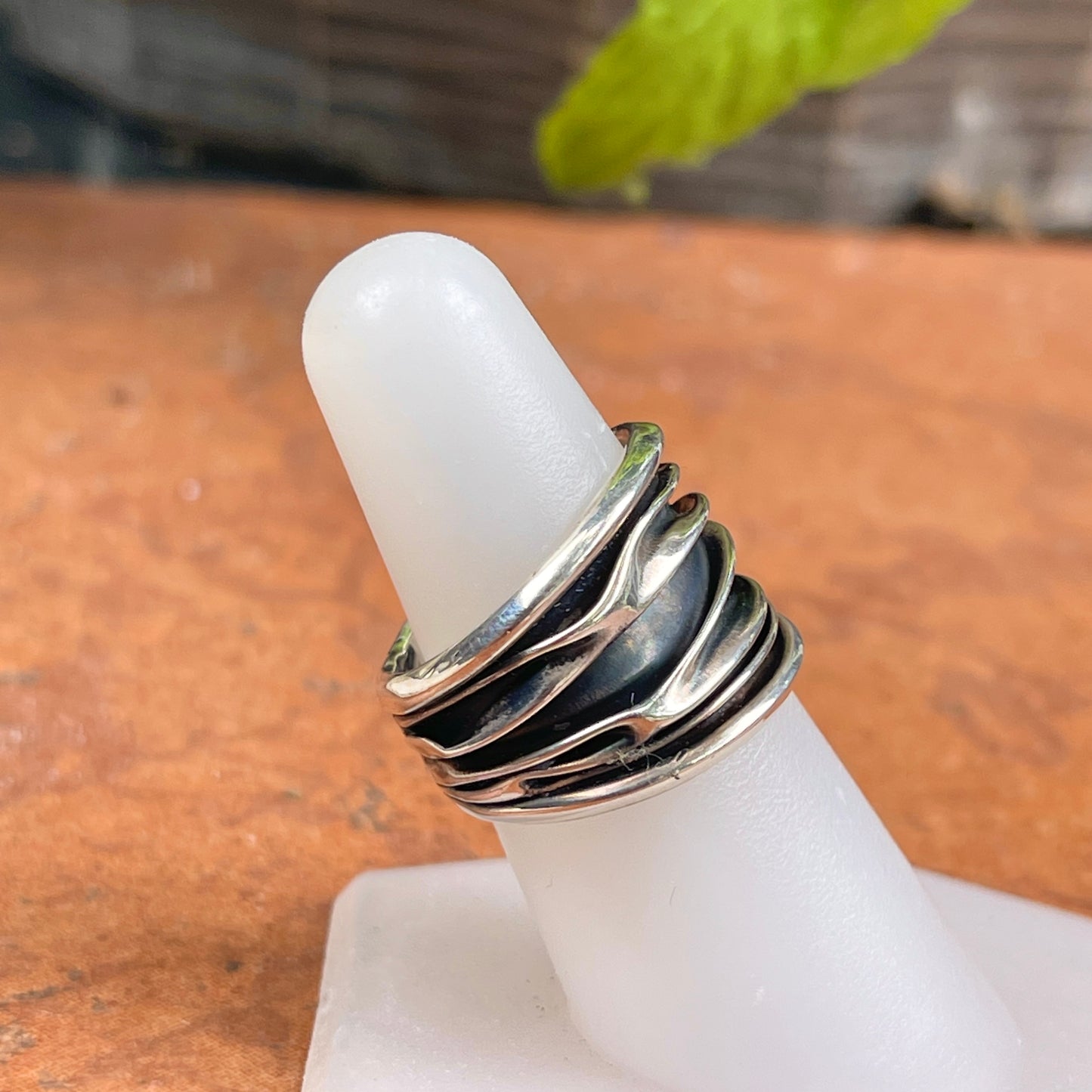 Sterling Silver Art Design Ridges Cigar Band Ring