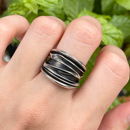 Sterling Silver Art Design Ridges Cigar Band Ring